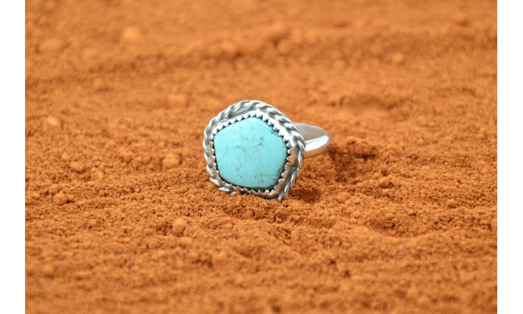 Navajo kingman turquoise ring size 7,5