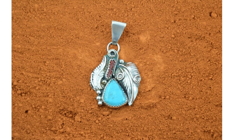 Pendentif turquoise et corail