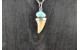 Pendentif dent de requin et turquoise