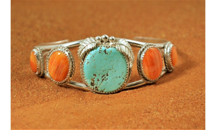 Turquoise and spiny oyster bracelet