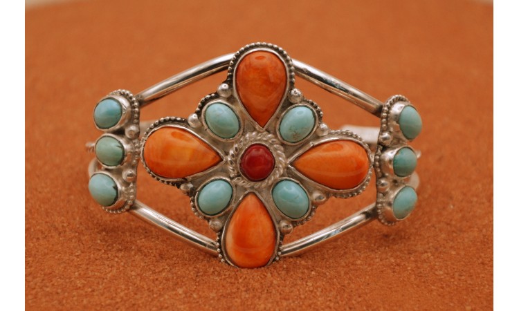 Turquoise spiny oyster and coral Bracelet