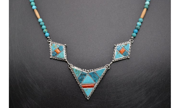 Collier multipierres