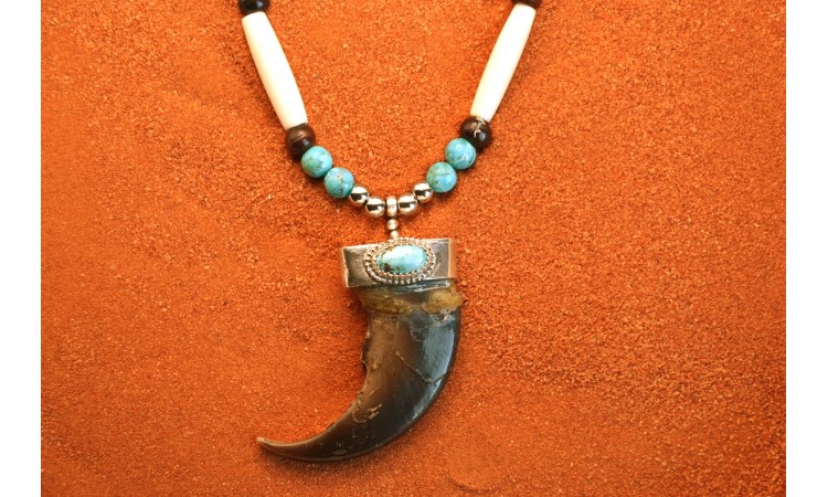 Bear claw Necklace