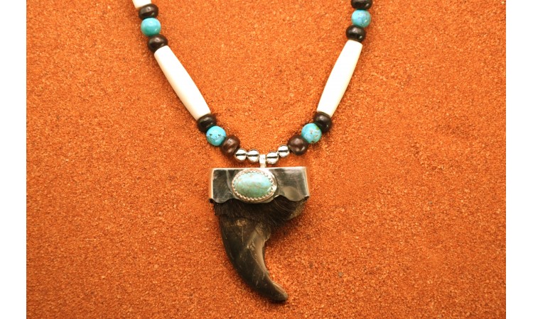 Bear claw Necklace
