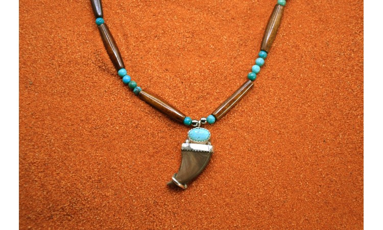 Bear claw and turquoise Necklace